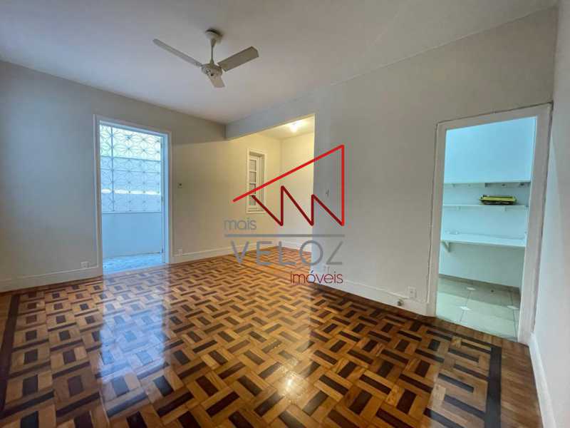 Apartamento à venda com 2 quartos, 90m² - Foto 1