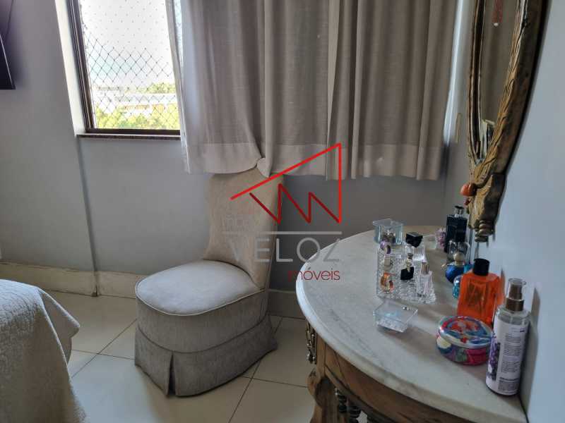 Apartamento à venda com 2 quartos, 100m² - Foto 14