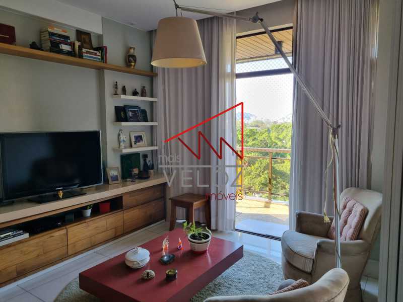 Apartamento à venda com 2 quartos, 100m² - Foto 5