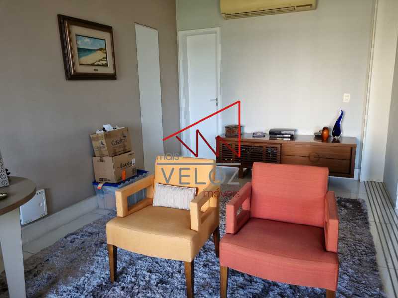 Apartamento à venda com 2 quartos, 100m² - Foto 23