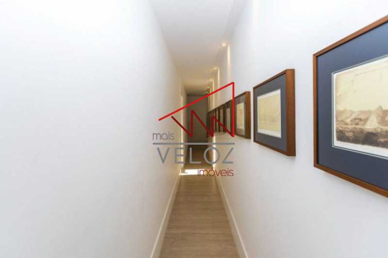 Apartamento à venda com 4 quartos, 240m² - Foto 19