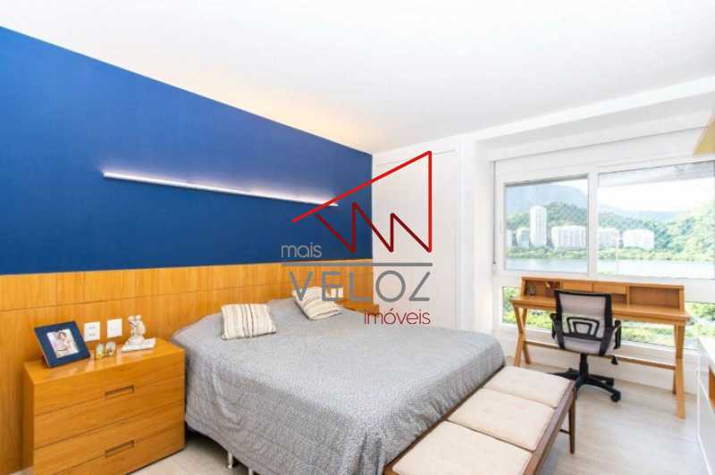 Apartamento à venda com 4 quartos, 240m² - Foto 27