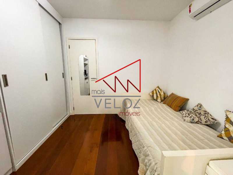 Apartamento à venda com 2 quartos, 106m² - Foto 9