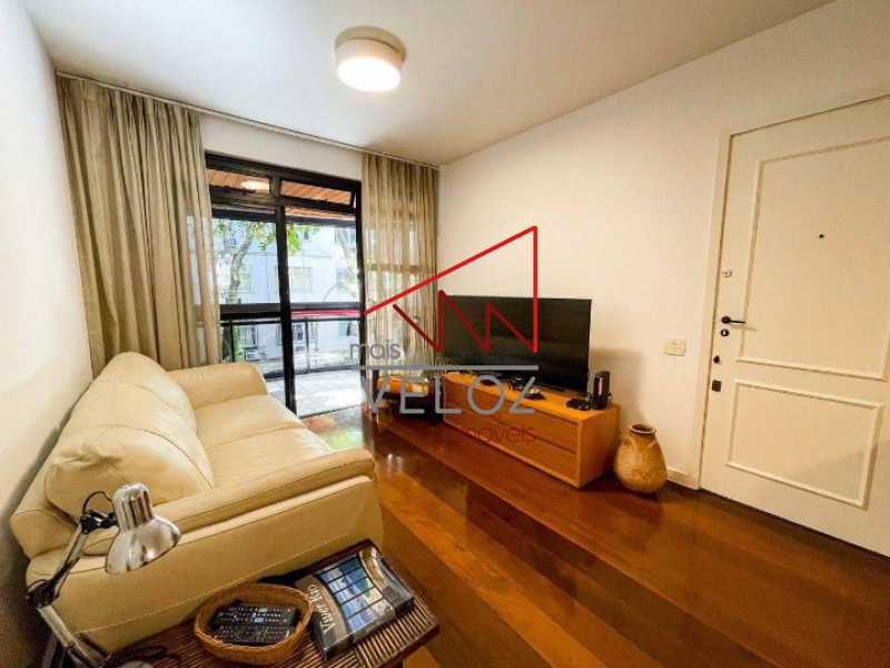 Apartamento à venda com 2 quartos, 106m² - Foto 4