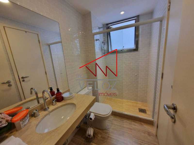 Apartamento à venda com 2 quartos, 83m² - Foto 9