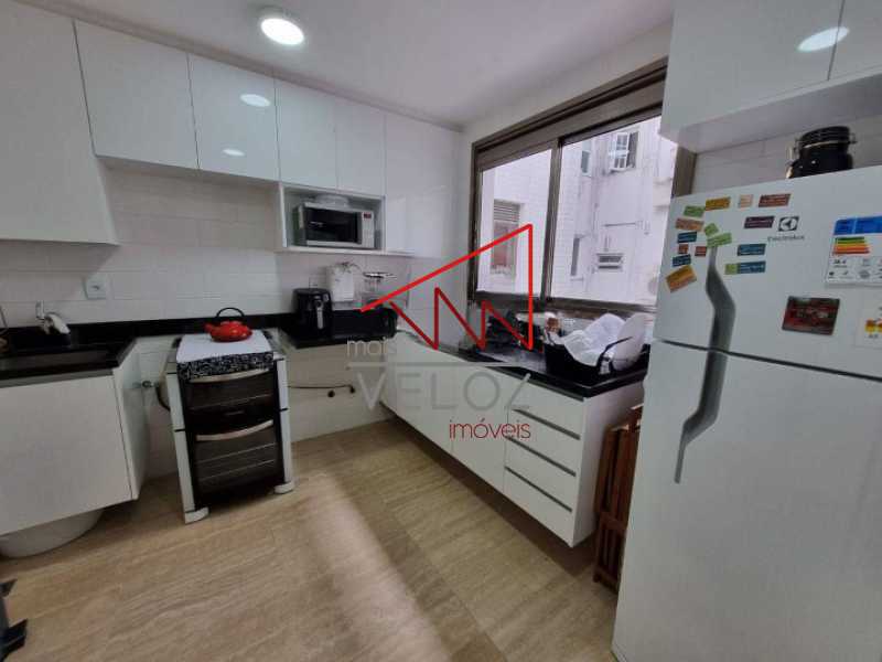 Apartamento à venda com 2 quartos, 83m² - Foto 12