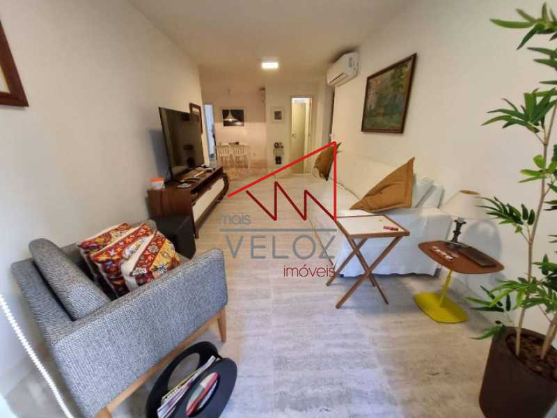 Apartamento à venda com 2 quartos, 83m² - Foto 3