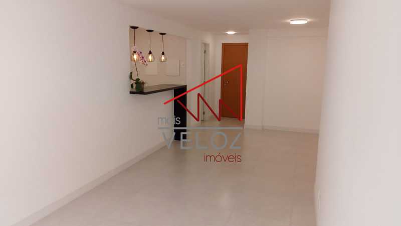 Apartamento à venda com 2 quartos, 78m² - Foto 9