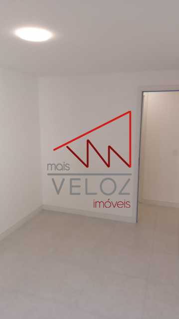 Apartamento à venda com 2 quartos, 78m² - Foto 28