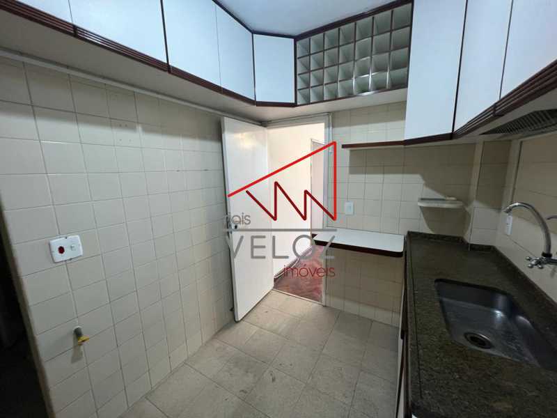 Apartamento à venda com 2 quartos, 66m² - Foto 16