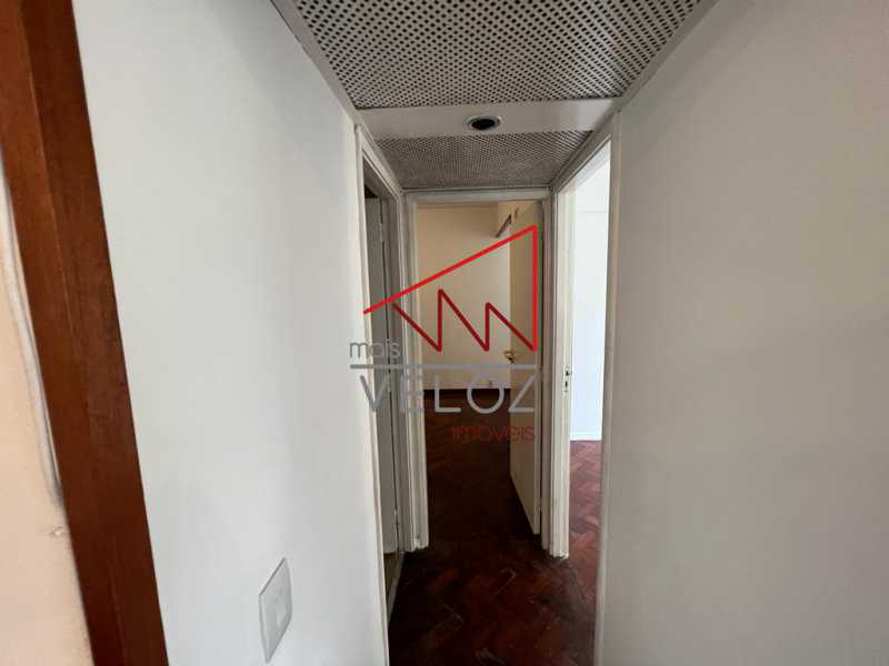 Apartamento à venda com 2 quartos, 66m² - Foto 10