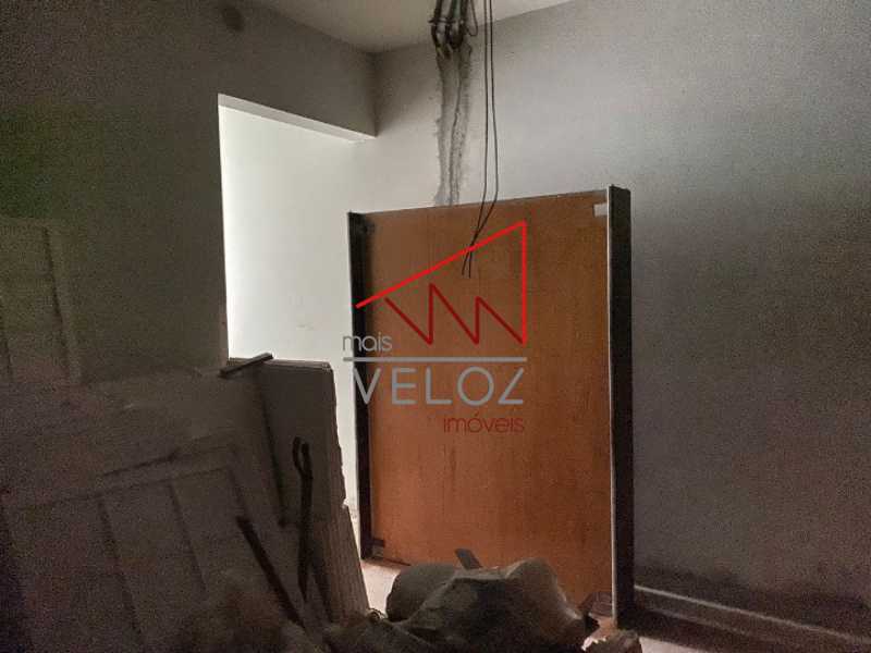 Apartamento à venda com 4 quartos, 160m² - Foto 4