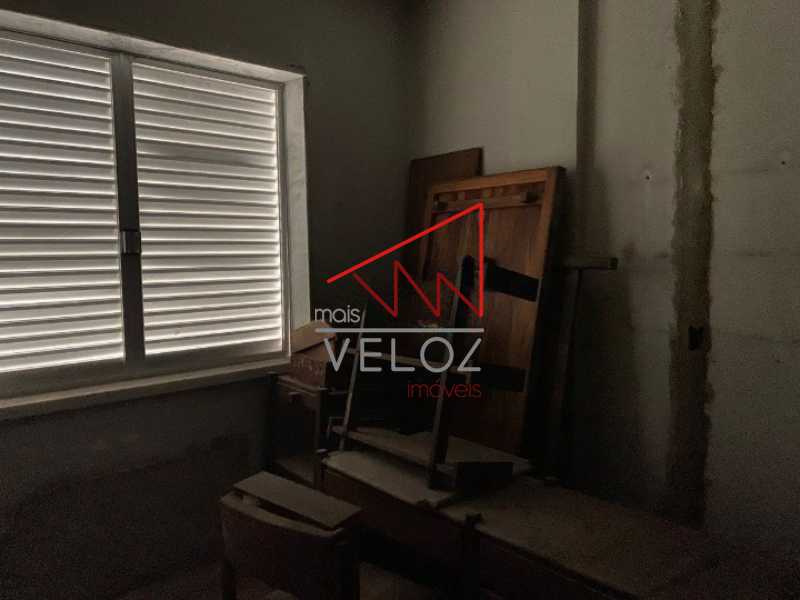 Apartamento à venda com 4 quartos, 160m² - Foto 14