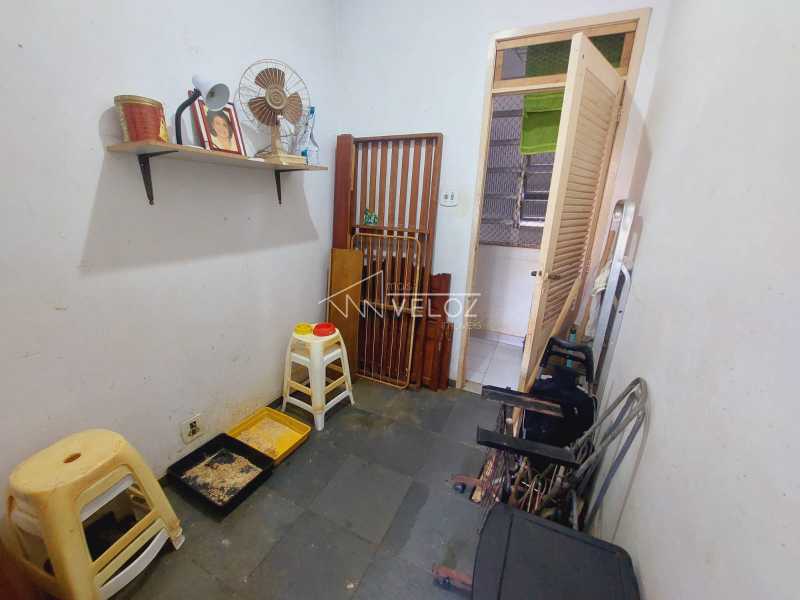 Apartamento à venda com 2 quartos, 68m² - Foto 4