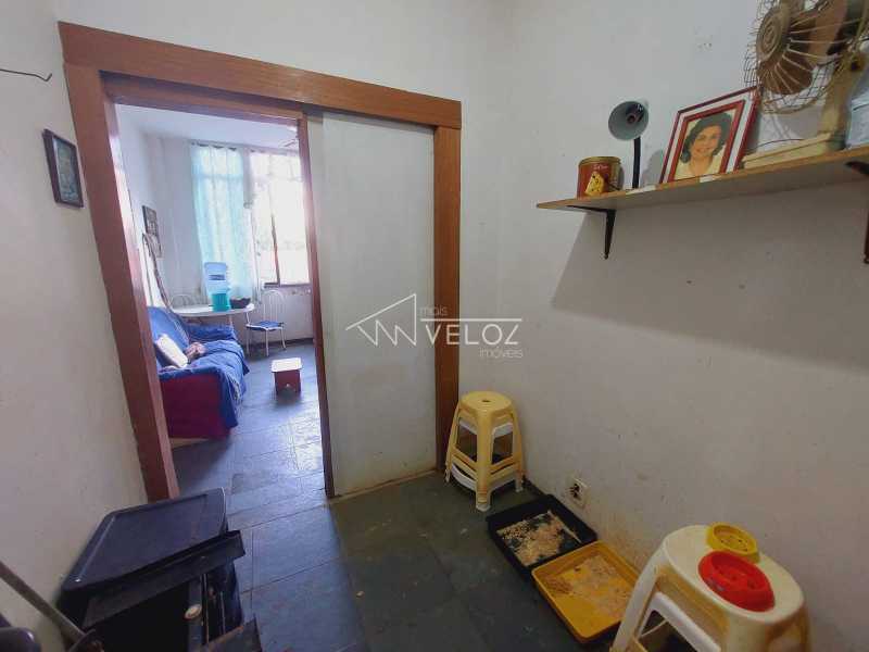 Apartamento à venda com 2 quartos, 68m² - Foto 5