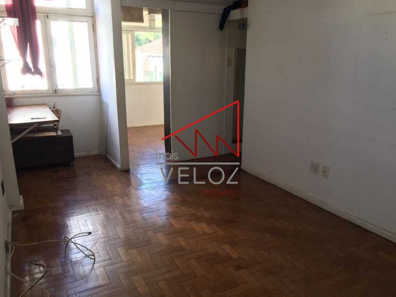 Apartamento à venda com 1 quarto, 36m² - Foto 2