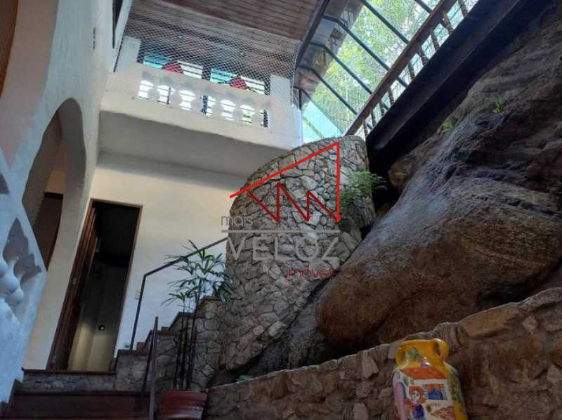 Casa à venda com 4 quartos, 354m² - Foto 13