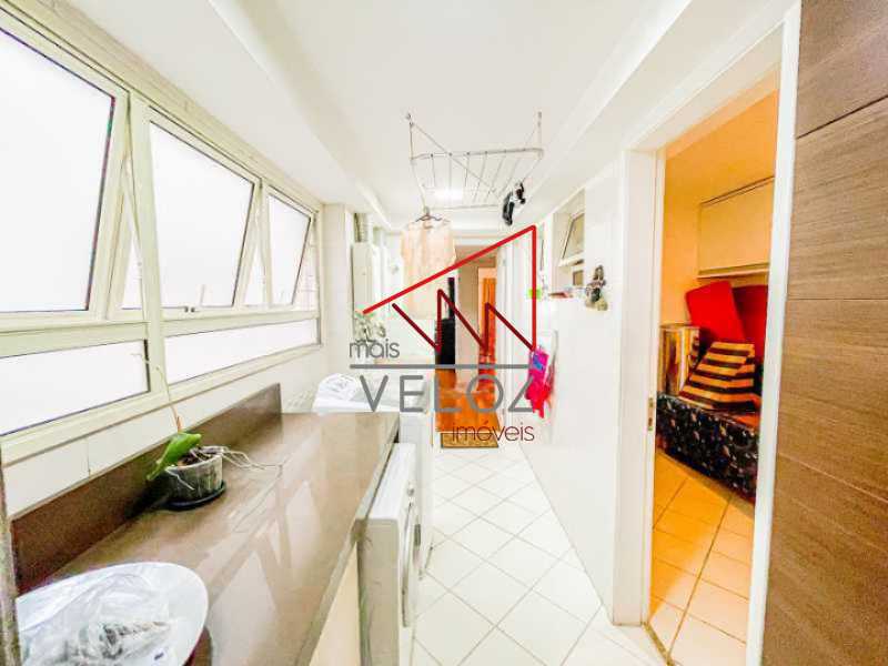 Apartamento à venda com 3 quartos, 256m² - Foto 27