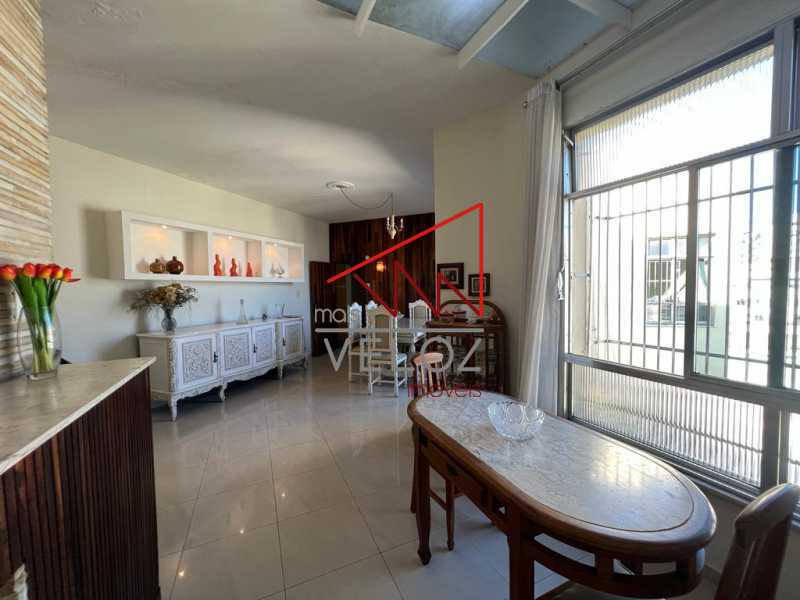 Apartamento à venda com 5 quartos, 220m² - Foto 5