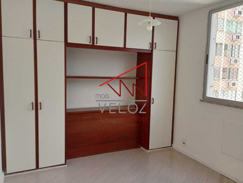 Apartamento à venda com 3 quartos, 85m² - Foto 7