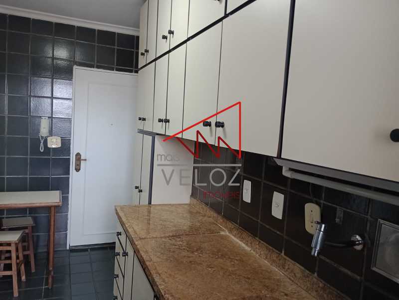 Apartamento à venda com 3 quartos, 85m² - Foto 15