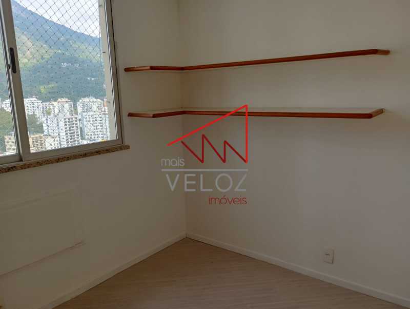 Apartamento à venda com 3 quartos, 85m² - Foto 12