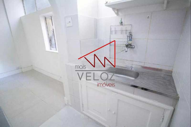 Apartamento à venda com 1 quarto, 50m² - Foto 9