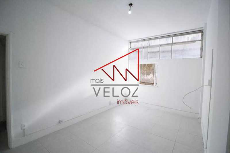 Apartamento à venda com 1 quarto, 50m² - Foto 12