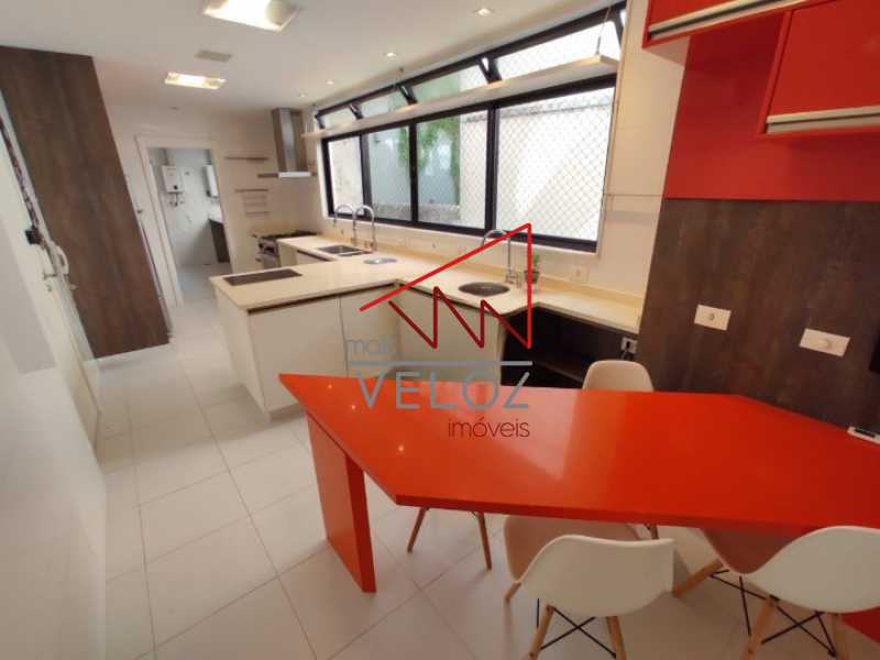 Apartamento à venda com 4 quartos, 260m² - Foto 6