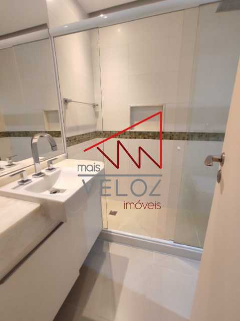 Apartamento à venda com 4 quartos, 260m² - Foto 25