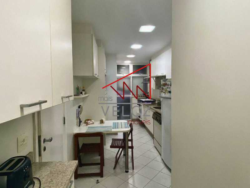 Apartamento à venda com 2 quartos, 98m² - Foto 12