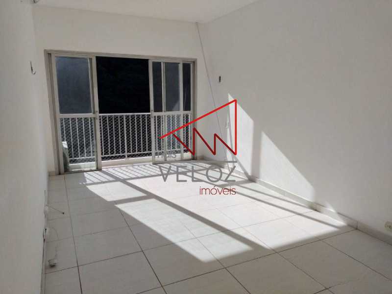 Apartamento à venda com 2 quartos, 80m² - Foto 4