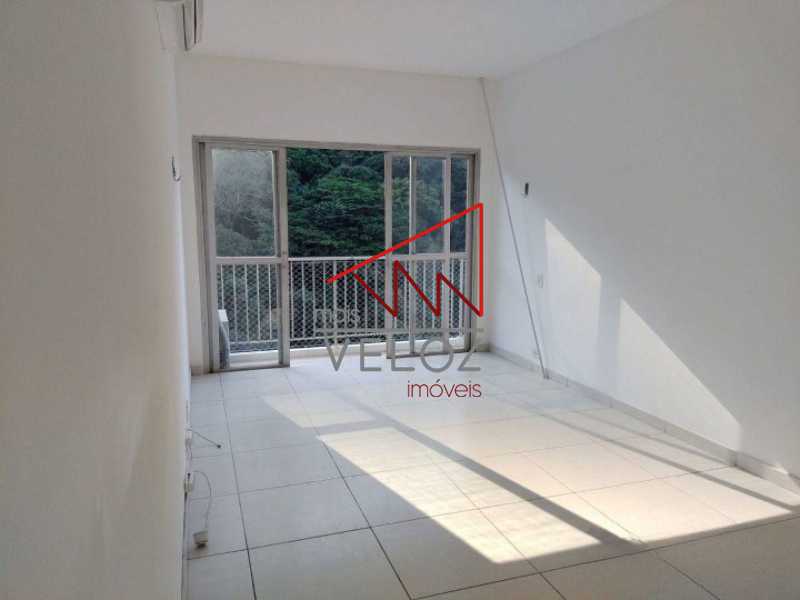 Apartamento à venda com 2 quartos, 80m² - Foto 6