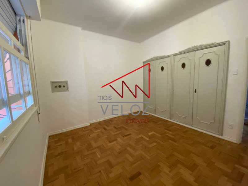 Apartamento à venda com 3 quartos, 134m² - Foto 10