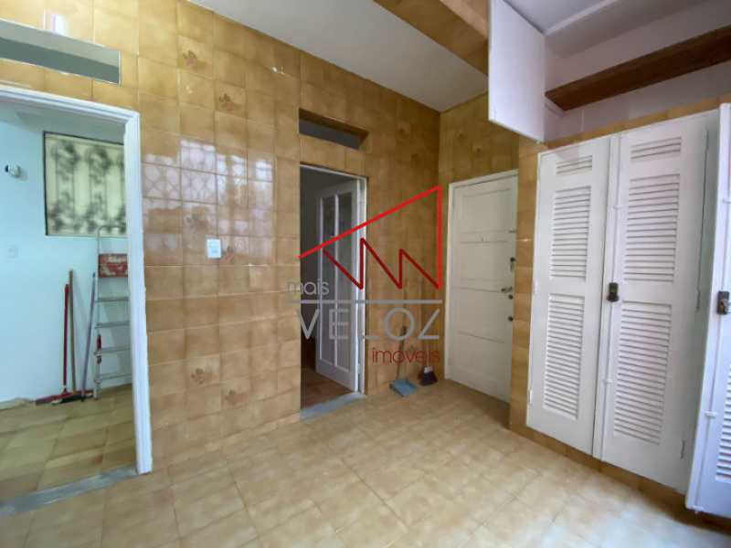 Apartamento à venda com 3 quartos, 134m² - Foto 6