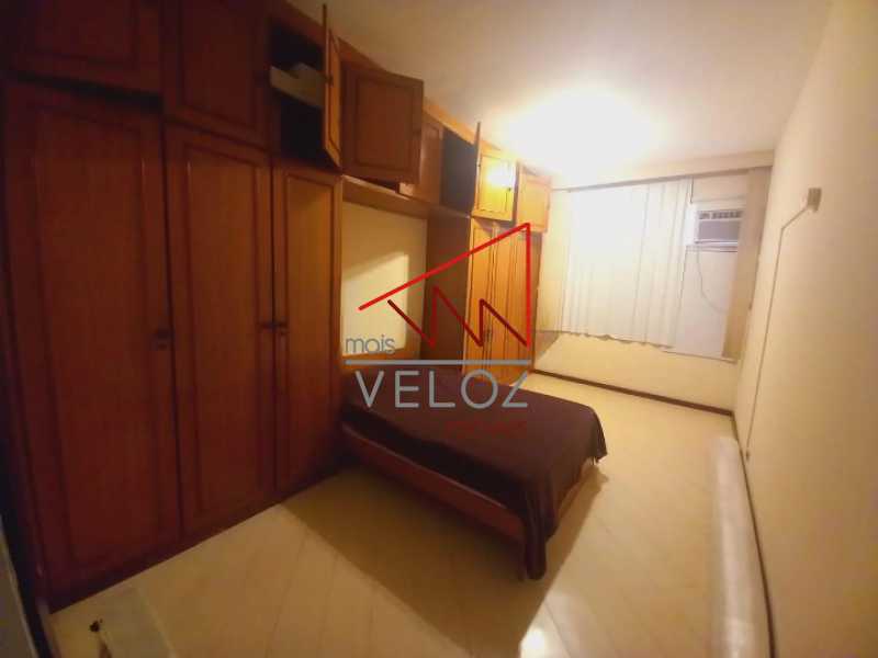 Apartamento à venda com 1 quarto, 82m² - Foto 11