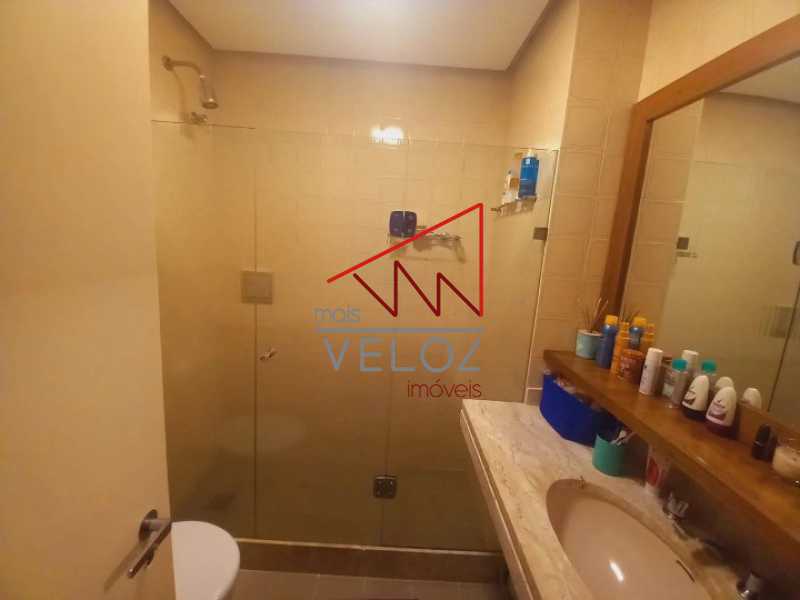 Apartamento à venda com 1 quarto, 82m² - Foto 17