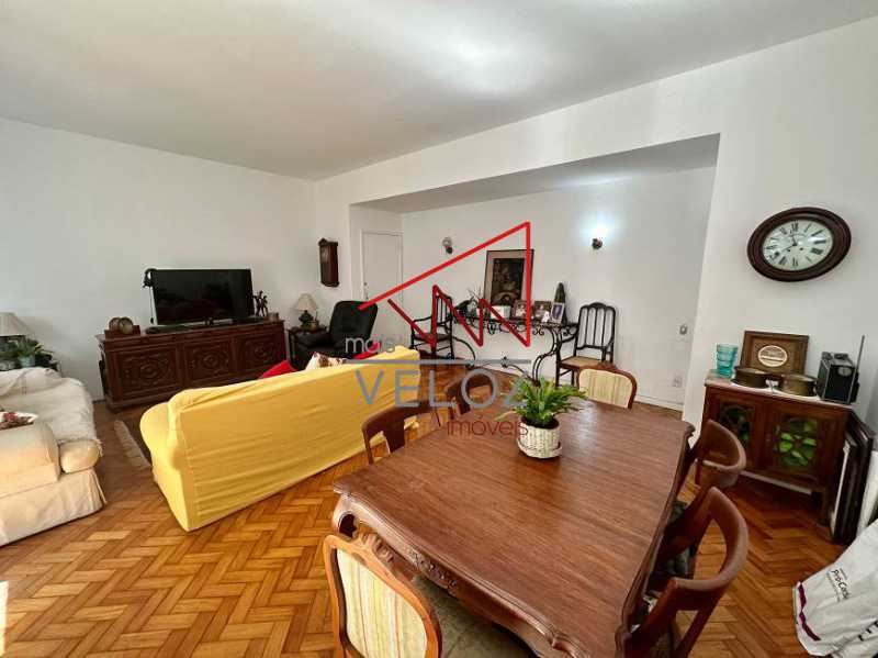 Apartamento à venda com 3 quartos, 150m² - Foto 5