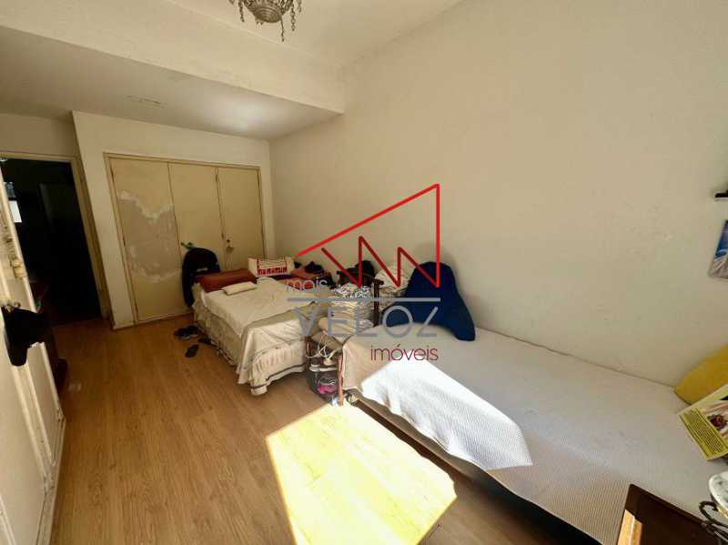 Apartamento à venda com 3 quartos, 150m² - Foto 9