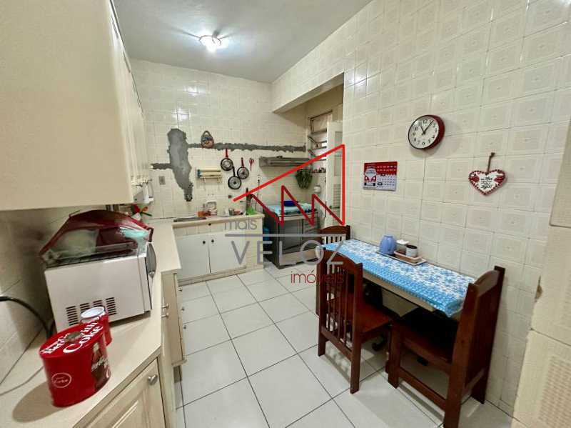 Apartamento à venda com 3 quartos, 150m² - Foto 19