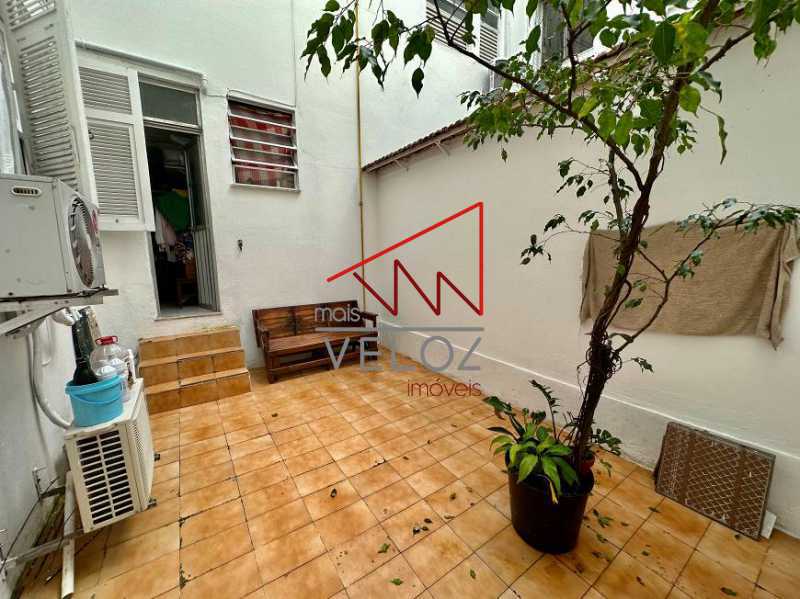 Apartamento à venda com 3 quartos, 150m² - Foto 27