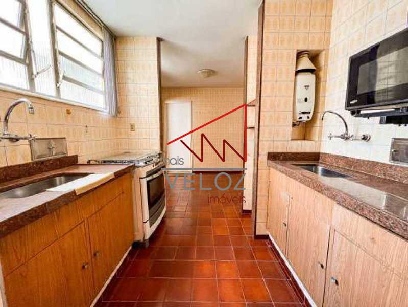 Apartamento à venda com 3 quartos, 165m² - Foto 9