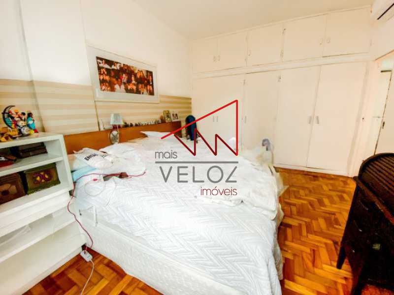 Apartamento à venda com 4 quartos, 240m² - Foto 8