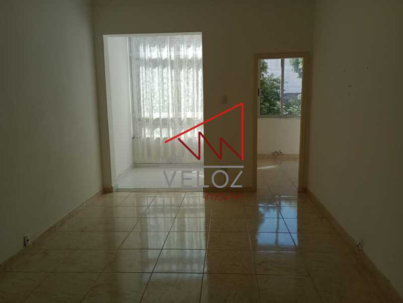 Apartamento à venda com 2 quartos, 63m² - Foto 2