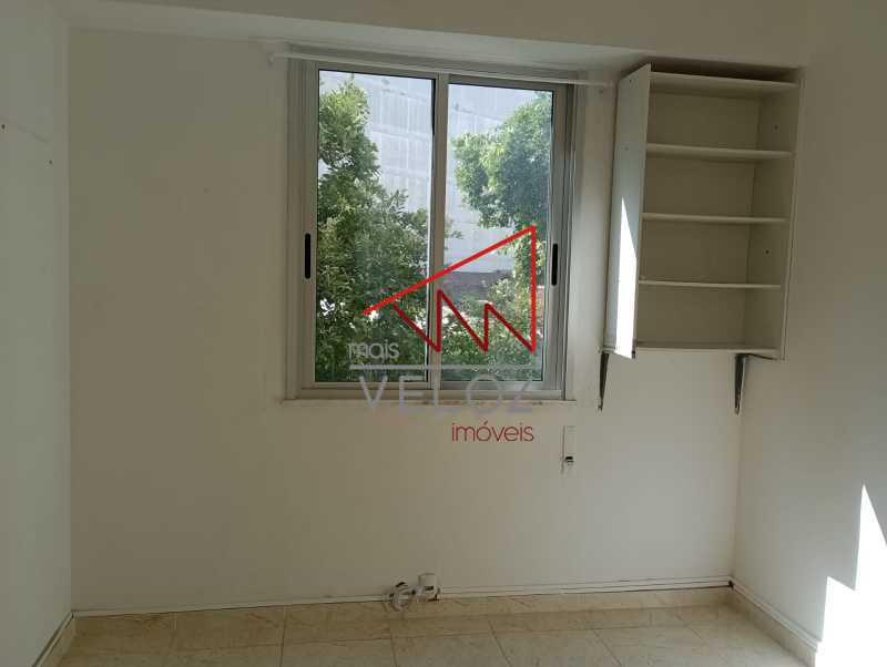 Apartamento à venda com 2 quartos, 63m² - Foto 11