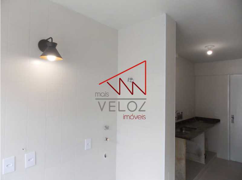 Apartamento à venda com 2 quartos, 58m² - Foto 2