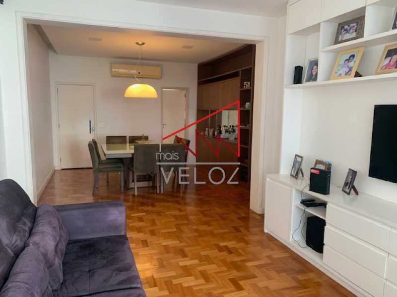 Apartamento à venda com 3 quartos, 160m² - Foto 4