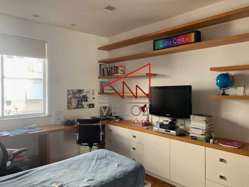 Apartamento à venda com 3 quartos, 160m² - Foto 11