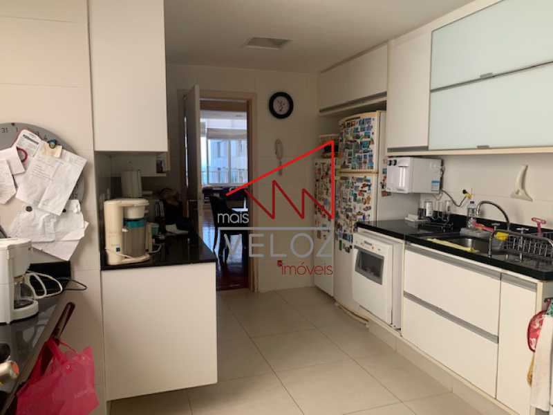 Apartamento à venda com 3 quartos, 160m² - Foto 20