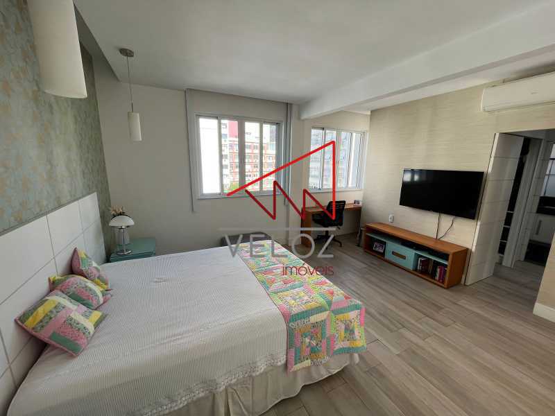 Apartamento à venda com 3 quartos, 275m² - Foto 16